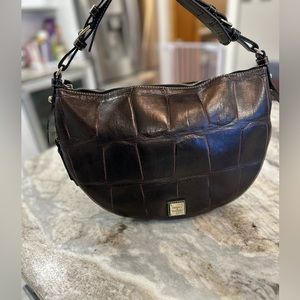 Gorgeous  like new Dooney and Bourke croc embossed leather Luna handbag